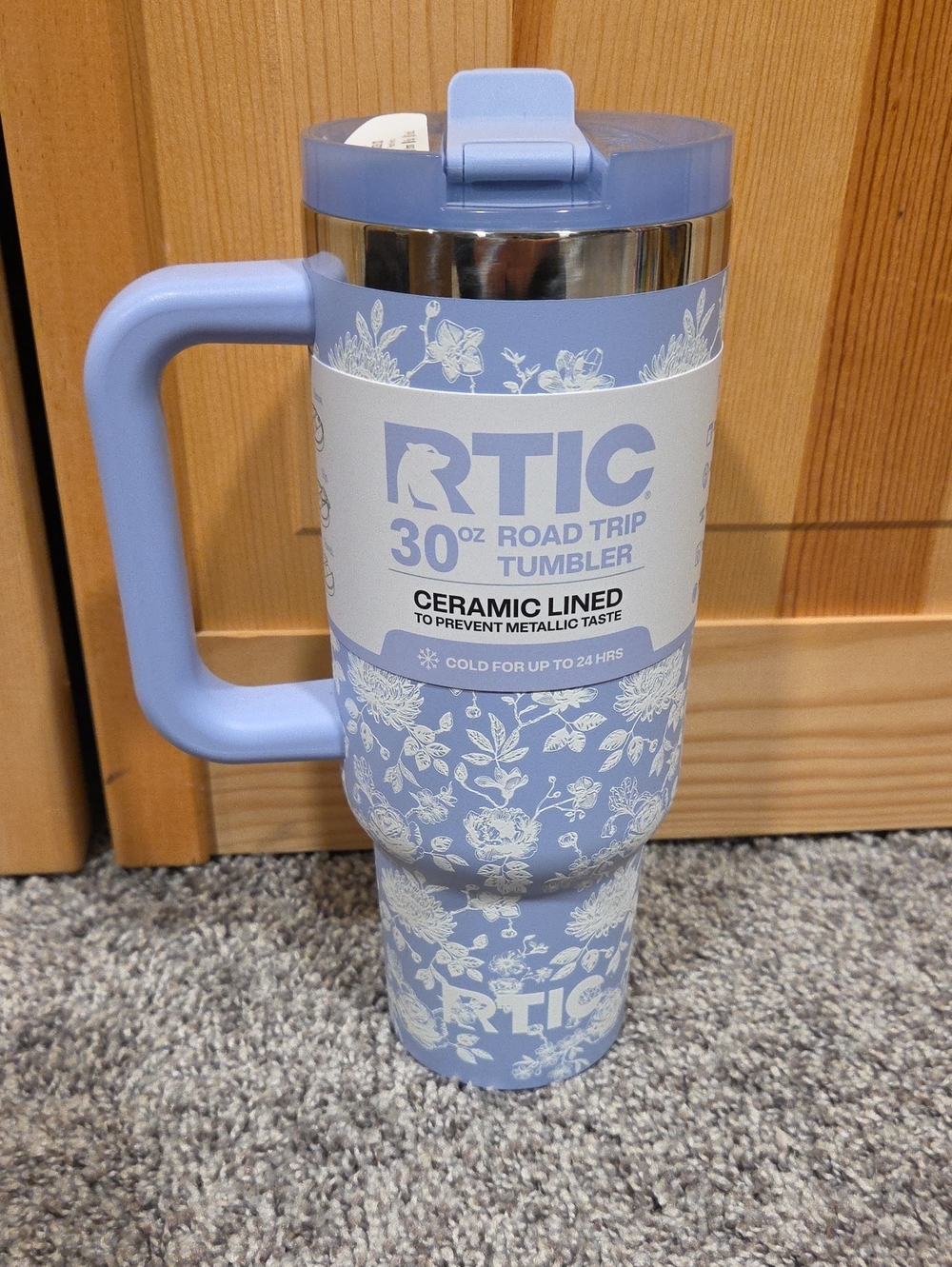 RTIC Periwinkle Bouquet 30 Oz Road Trip Tumbler NIB